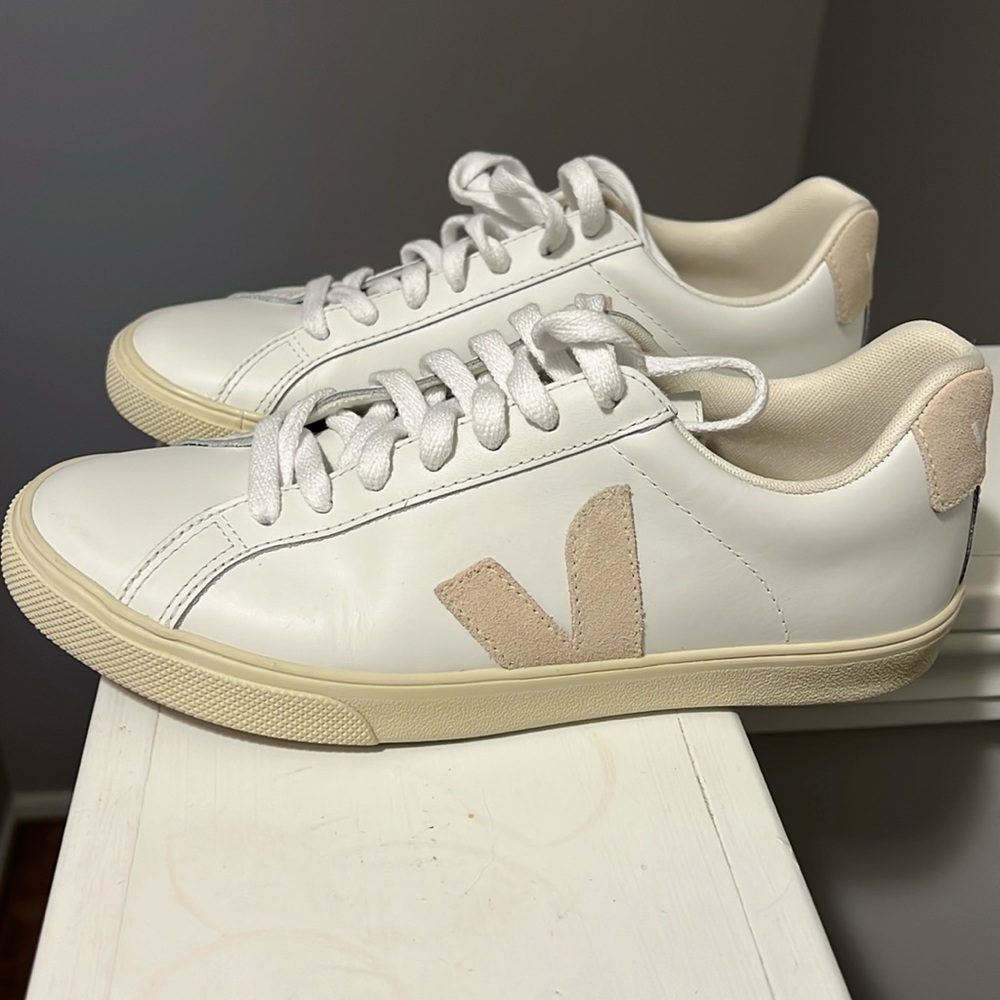 Veja Esplar Low Sneakers